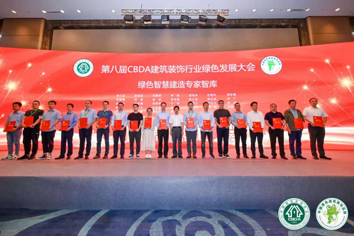 從“最佳合作供應商”到“智庫專家”，鵬鴻再添兩項新榮譽